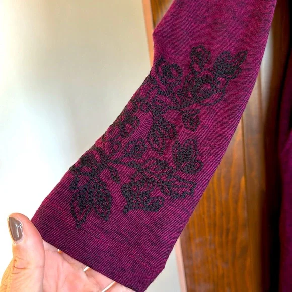 Fuschis Athletic Dress Size L - Picture 2 of 3